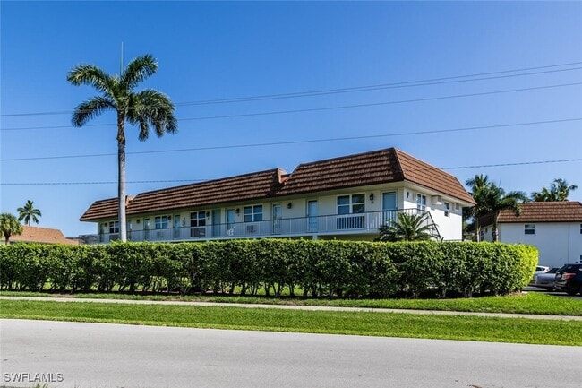 Building Photo - 240 N Collier Blvd