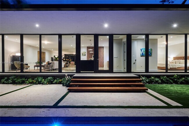 Foto del edificio - 4045 Bonita Ave