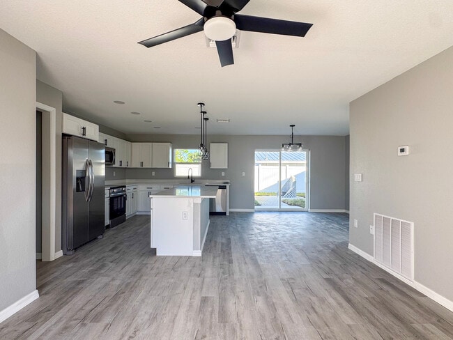 Foto del edificio - 1802 Aloha Terrace