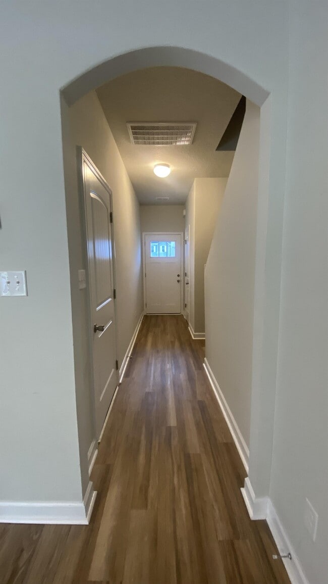 Building Photo - 304 Otis Cv Ln