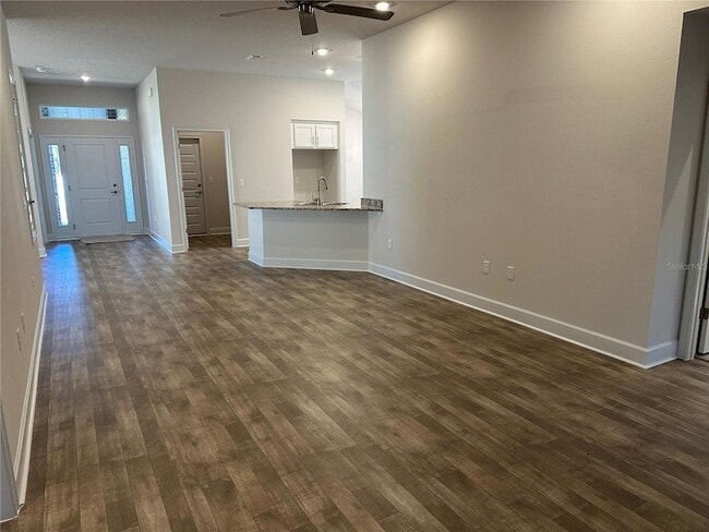 Foto del edificio - 14 Reston Pl