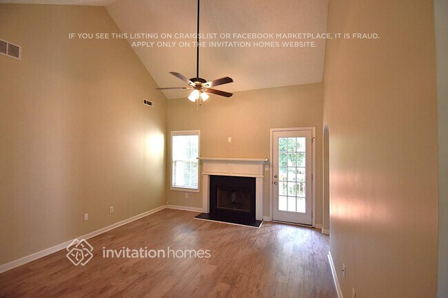 Building Photo - 402 Parlor Cir