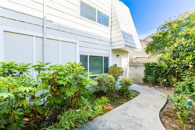 Foto del edificio - 1434 Highland Ave