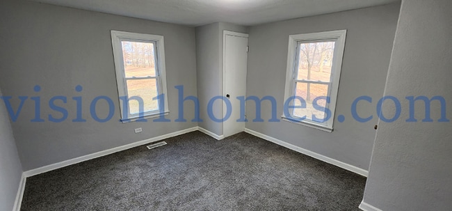 Building Photo - 1018 Sherman Ave