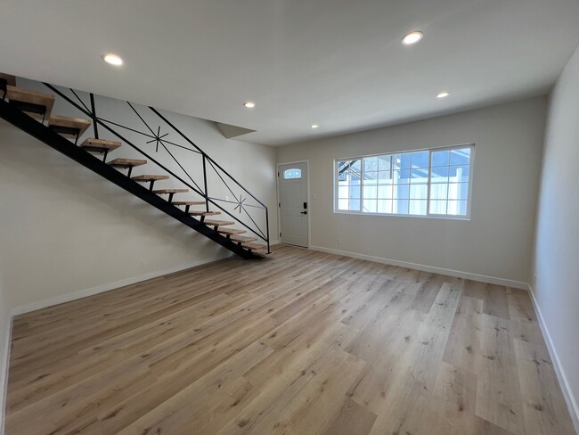 Foto del edificio - 2513 Hermosa Ave