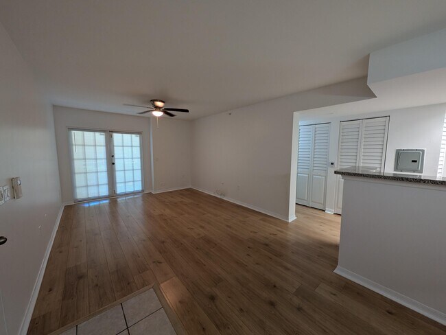 Building Photo - 5001 Wiles Rd