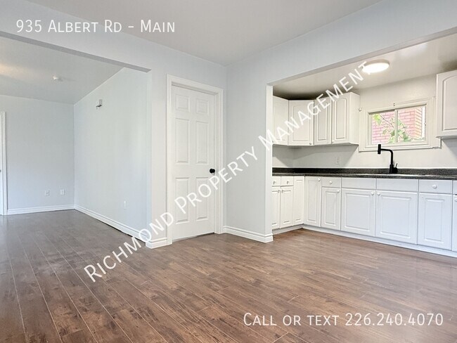 Photo du bâtiment - 935 Albert Rd