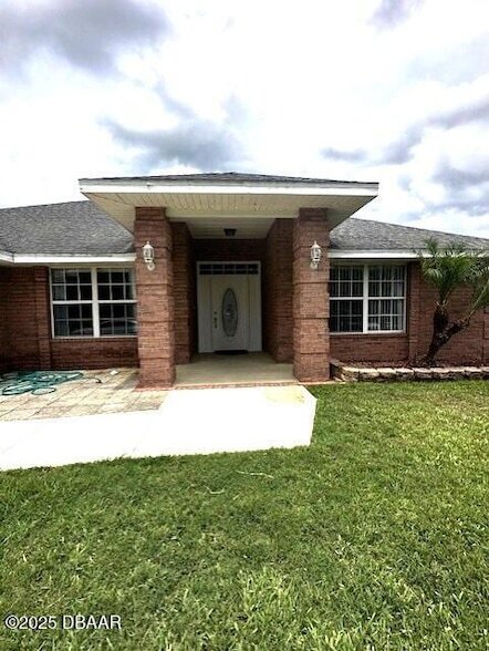 Foto del edificio - 1807 Forest Preserve Blvd
