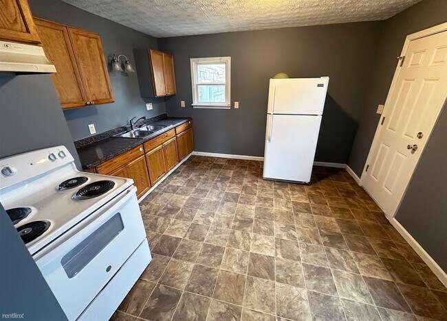 Building Photo - 3 br, 1 bath House - 2357 Bancroft Street