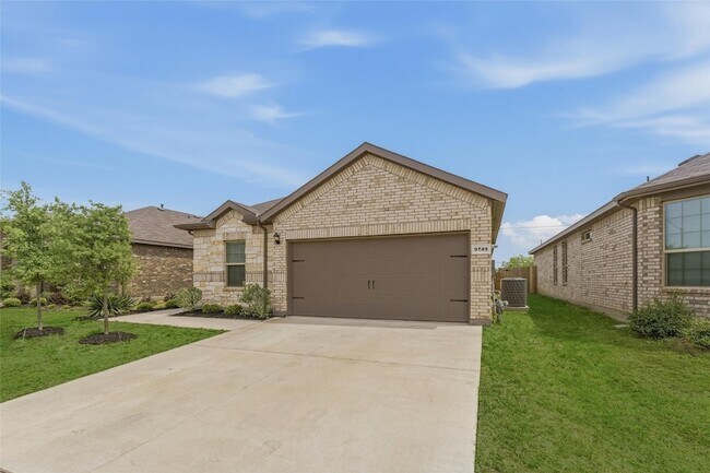 Building Photo - 9749 Serviceberry Ln