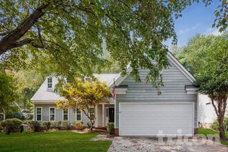 Building Photo - 9304 Twin Trail Dr