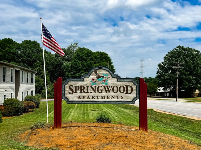 Building Photo - Springwood Apartments
