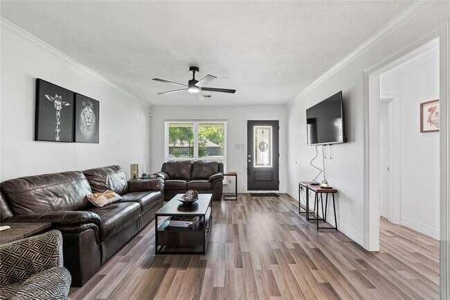 Foto del edificio - 5427 Lamonte Ln