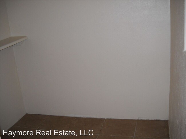 Building Photo - 224 N 2nd St