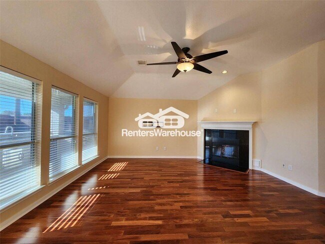 Foto del edificio - 1359 Coleman Boylan Dr