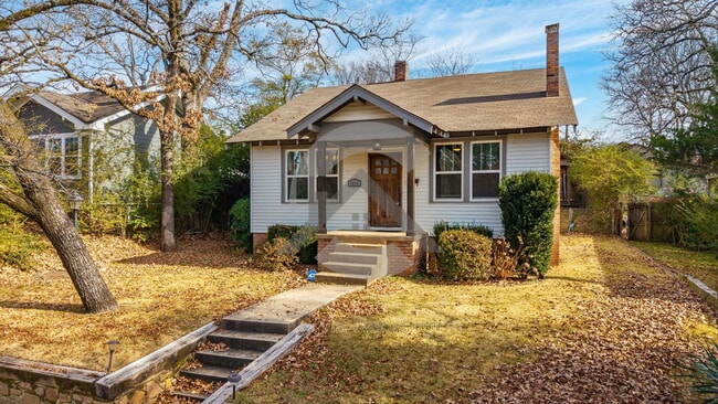 Building Photo - 1615 N Taylor St