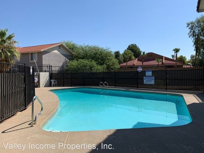 Foto del edificio - 6249 E Greenway Cir