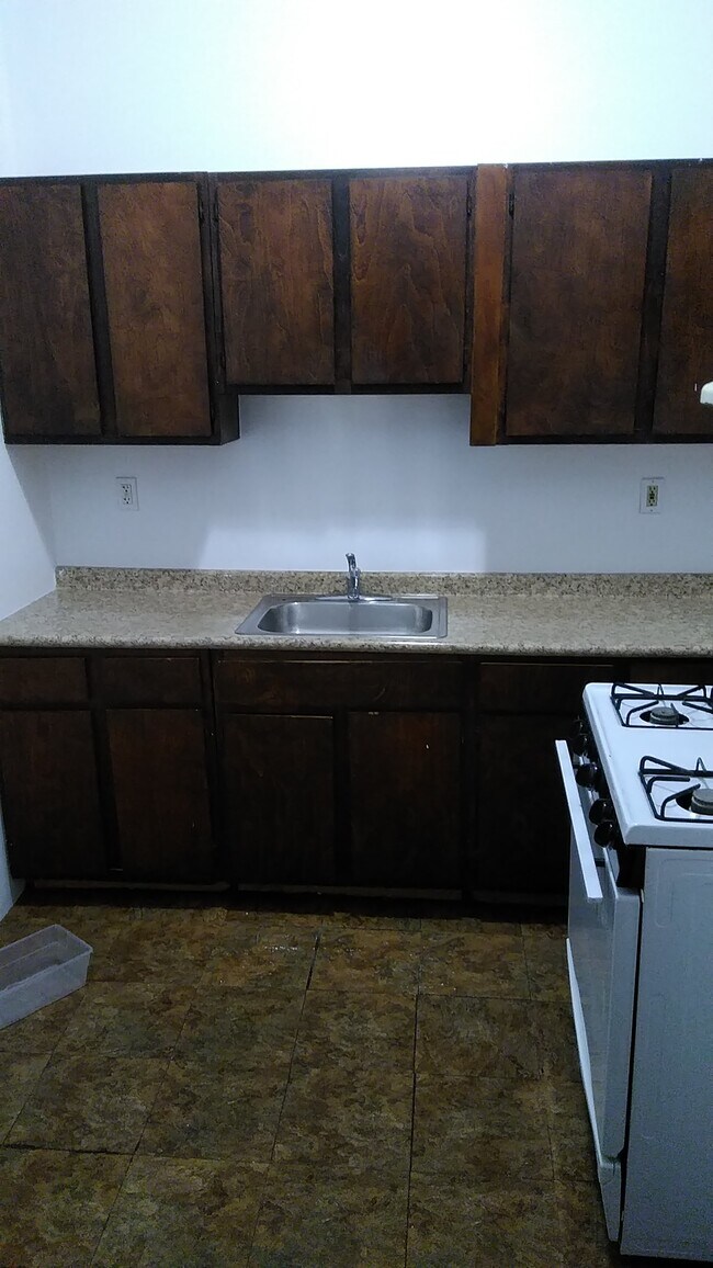 18 N Broadway, Yonkers, NY 10701 House Rental in Yonkers, NY