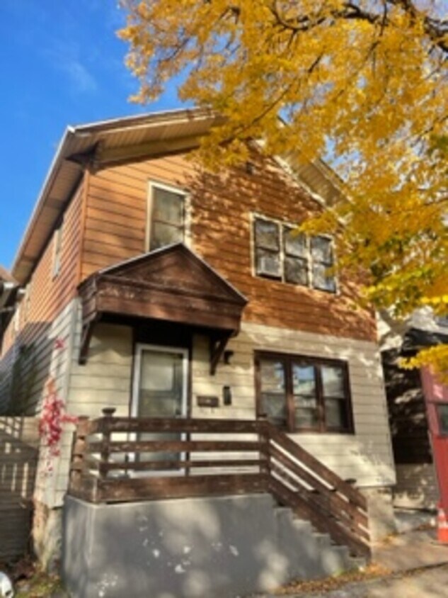 1505 S 3rd St Unit 1505.1330857, Milwaukee, WI 53204 Room for Rent in Milwaukee, WI