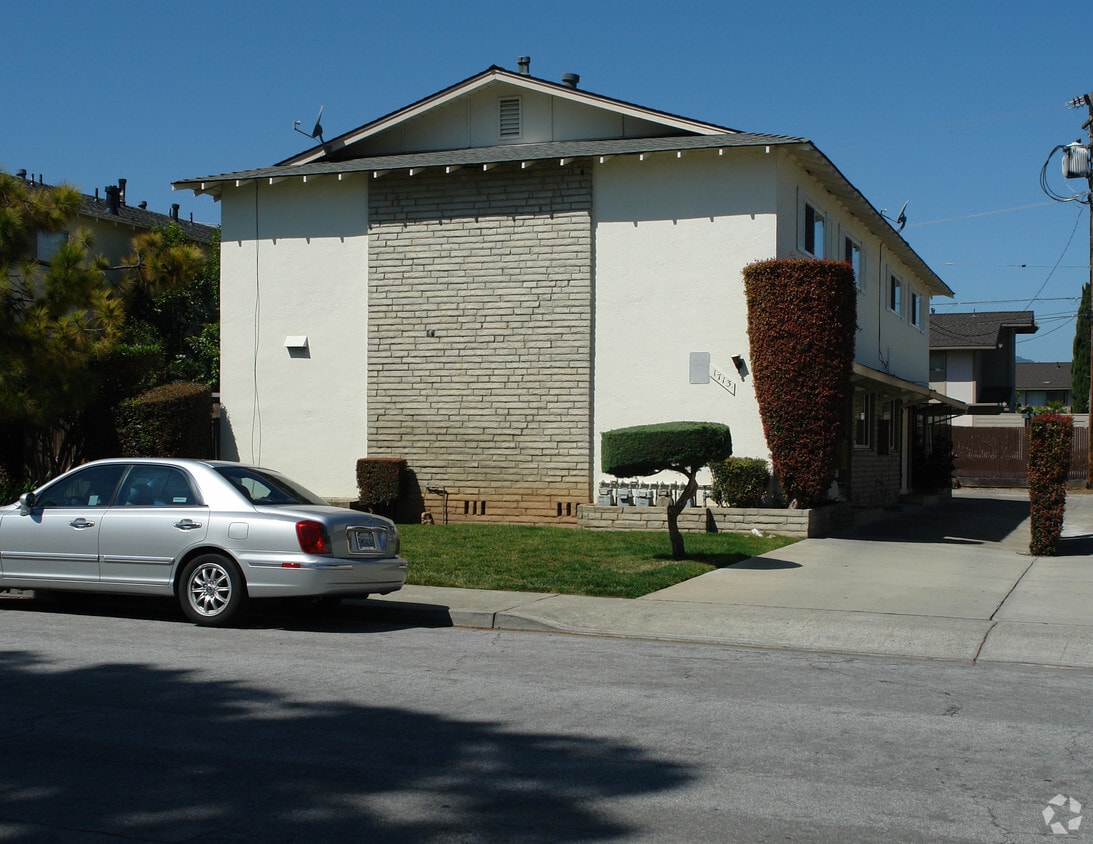 Building Photo - 1713 Noranda Dr