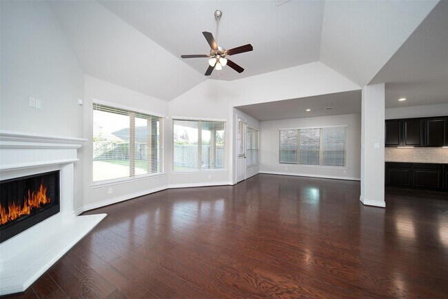 Building Photo - 13927 Manobrook Ct