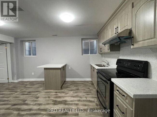 Building Photo - 5837 Churchill Meadows Blvd