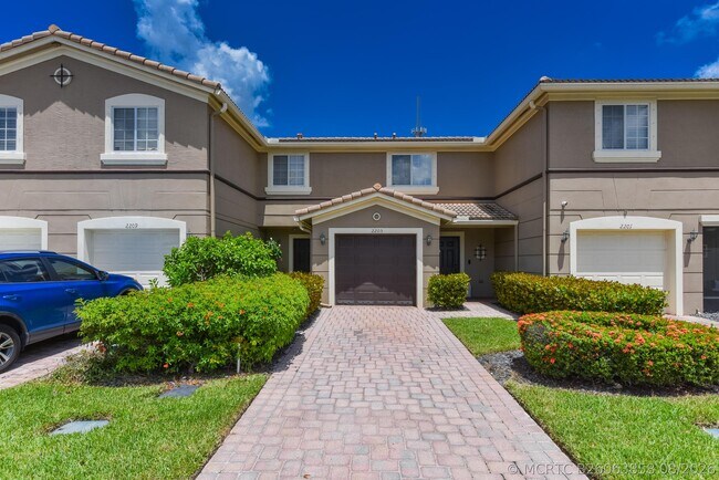 Foto del edificio - 2205 Marshfield Ct