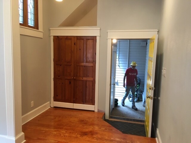 Building Photo - 2415 Saint Charles Ave