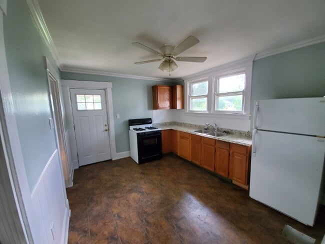 Building Photo - 4609 Whetsel Ave