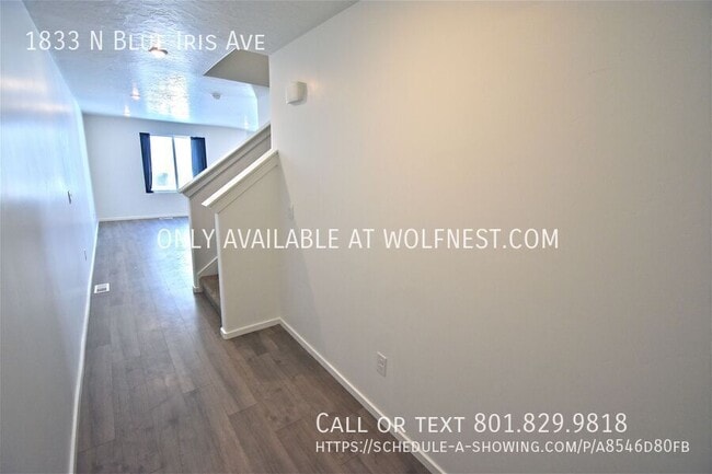 Foto del edificio - 1833 N Blue Iris Ave