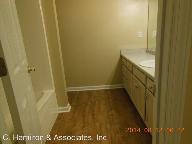 Building Photo - 3 br, 2 bath House - 2206 S LUMPKIN ST