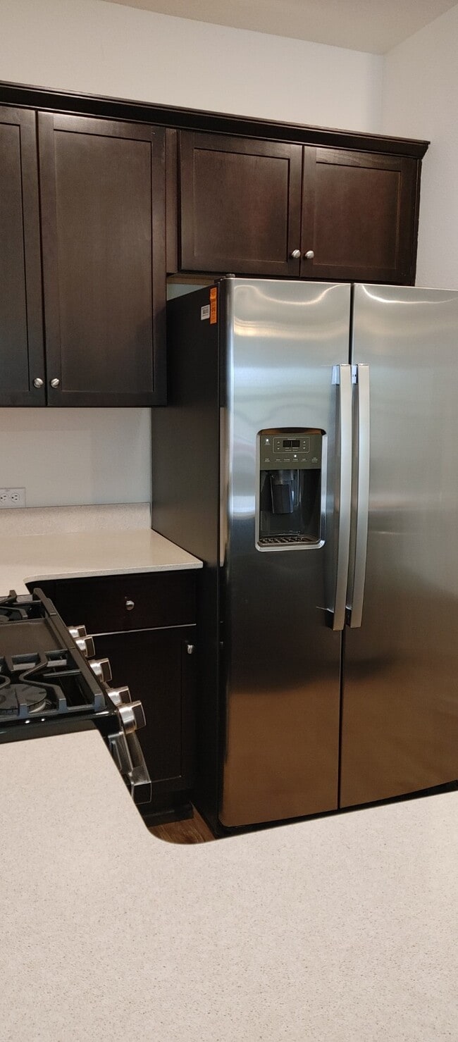 Foto del edificio - 3420 Lodgepole Dr