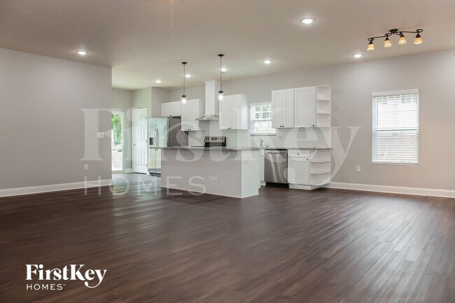 Building Photo - 5039 Tuckaseegee Rd