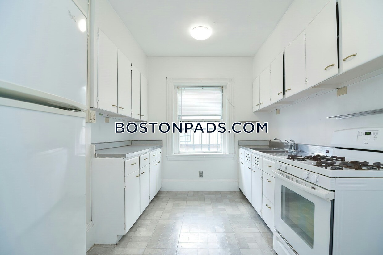 Foto principal - 923 Beacon St