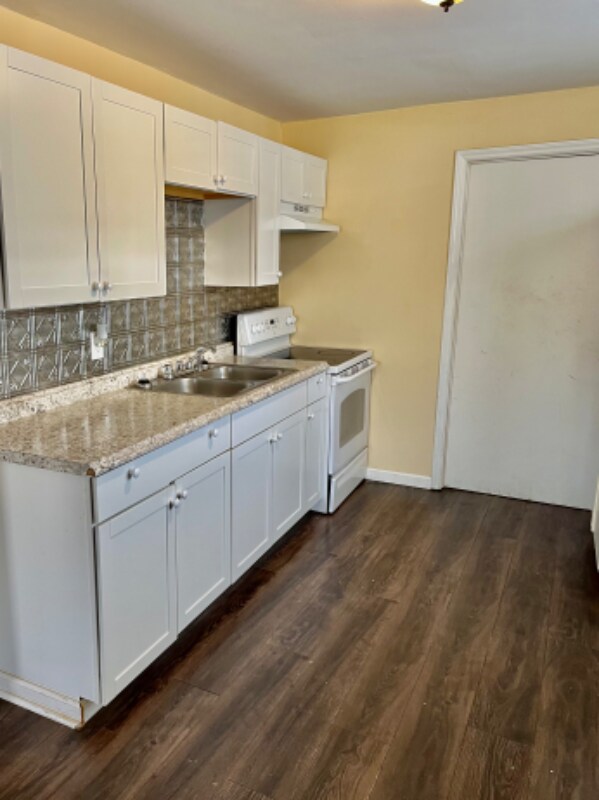 Building Photo - 1506 Ivy Heights