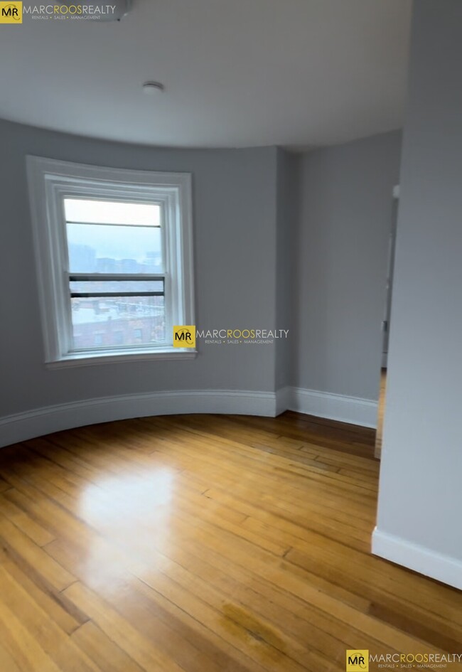 Foto del edificio - 480 Commonwealth Ave