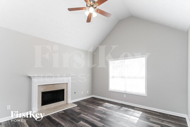 Foto del edificio - 142 N Springs Dr