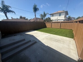 Building Photo - 2075 Julian Ave