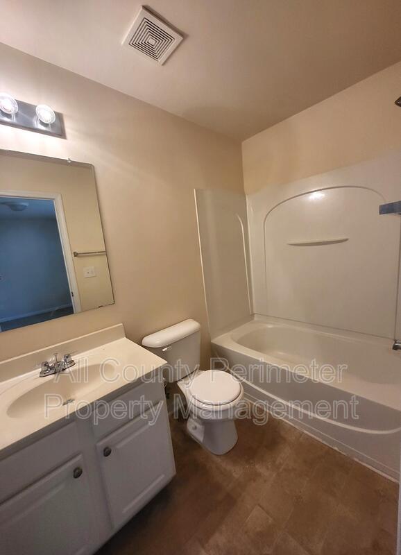 Foto del edificio - 914 Society Circle SW