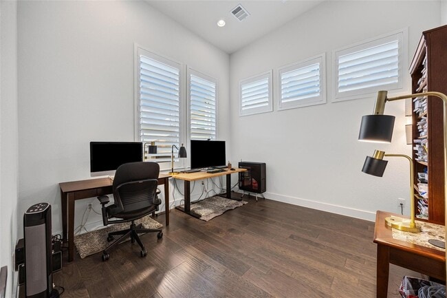 Building Photo - 2308 Berkleys Brook Dr