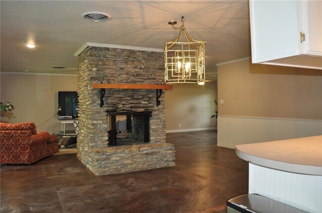 Building Photo - 5008 Jeffery Pl