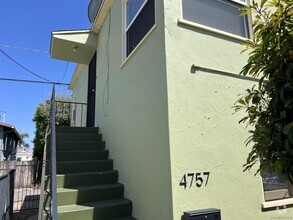 Building Photo - 4757 Terrace Dr