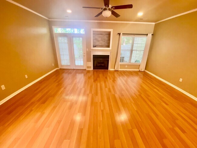 Foto del edificio - FOXFIRE