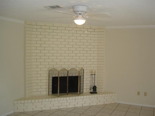 Foto del edificio - 4346 Kinloch Dr