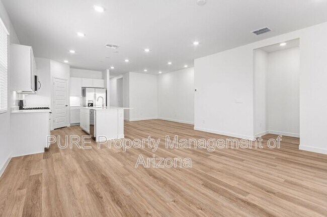 Foto del edificio - 15404 W Smoketree Dr