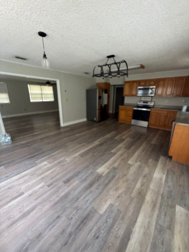 Building Photo - 105 Owen Acres Dr