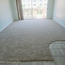 Building Photo - 223 Columbia Dr