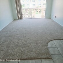 Building Photo - 223 Columbia Dr