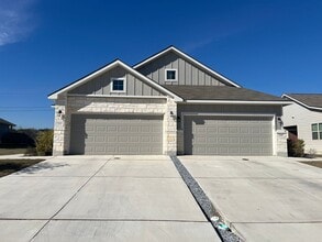 Building Photo - 213 Joseph Cir