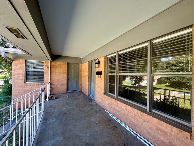 Foto del edificio - Newly Remodeled 4 Bedroom 2 Bath in Tyler!